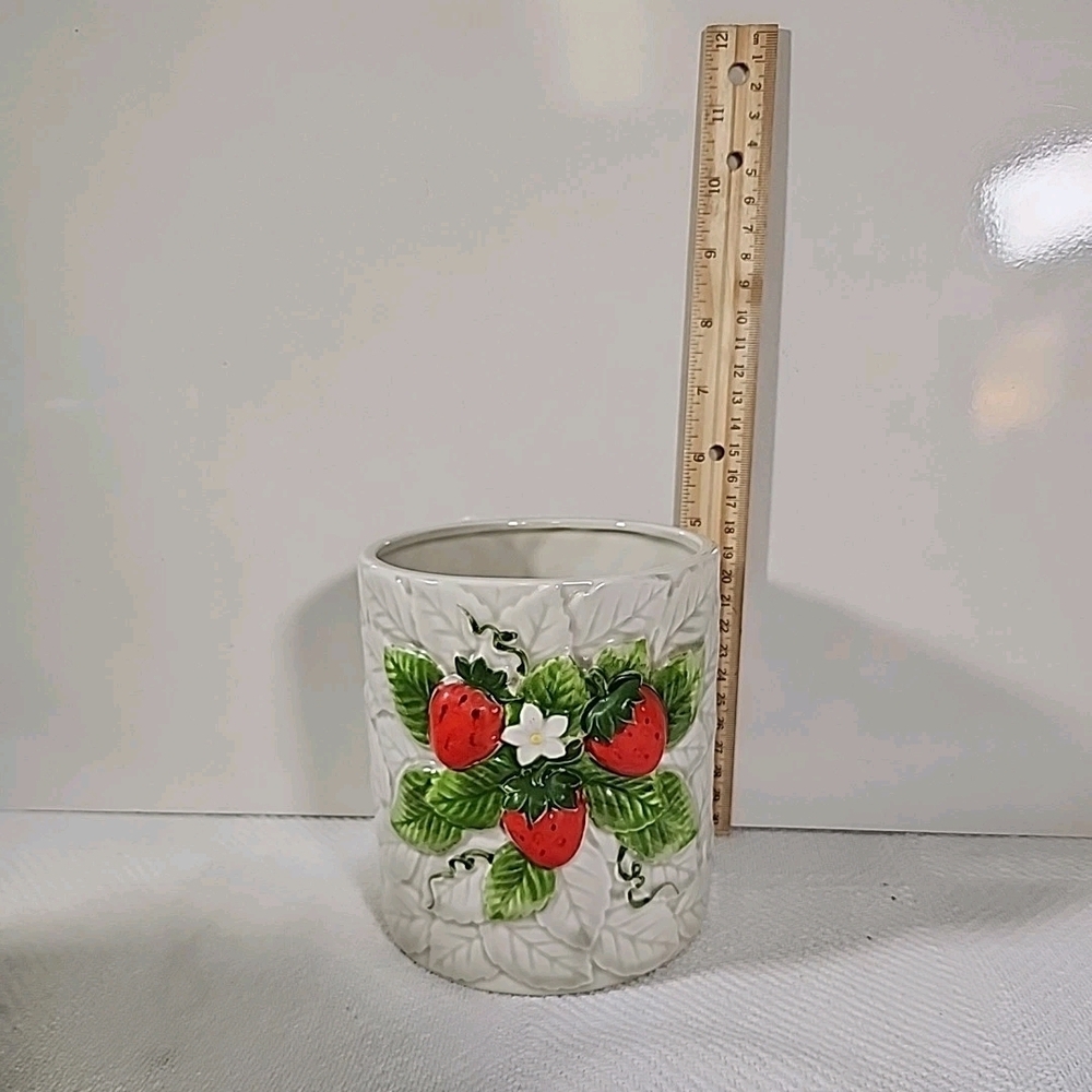 Strawberry Ceramic Canister Set - Picture 12 of 16